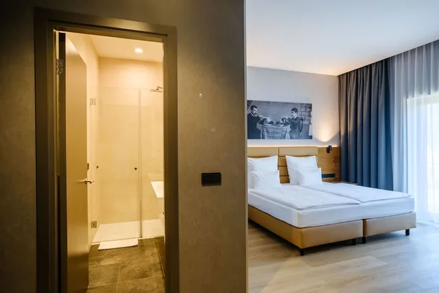 غرفة ديلوكس بسرير كينج، MK Hotel Tirana 5/10