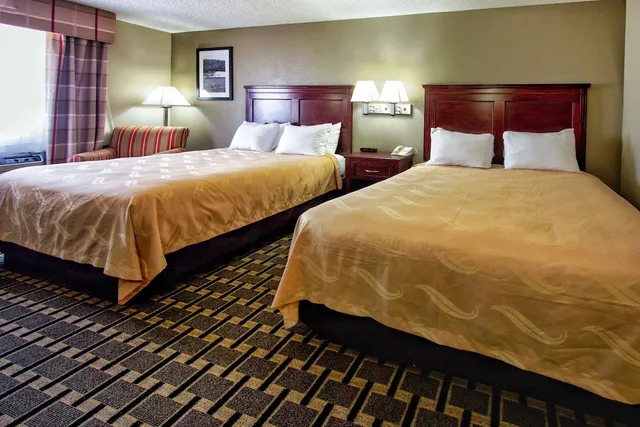 غرفة قياسية بسريرين كوين، Quality Inn Moore Oklahoma City 1/4
