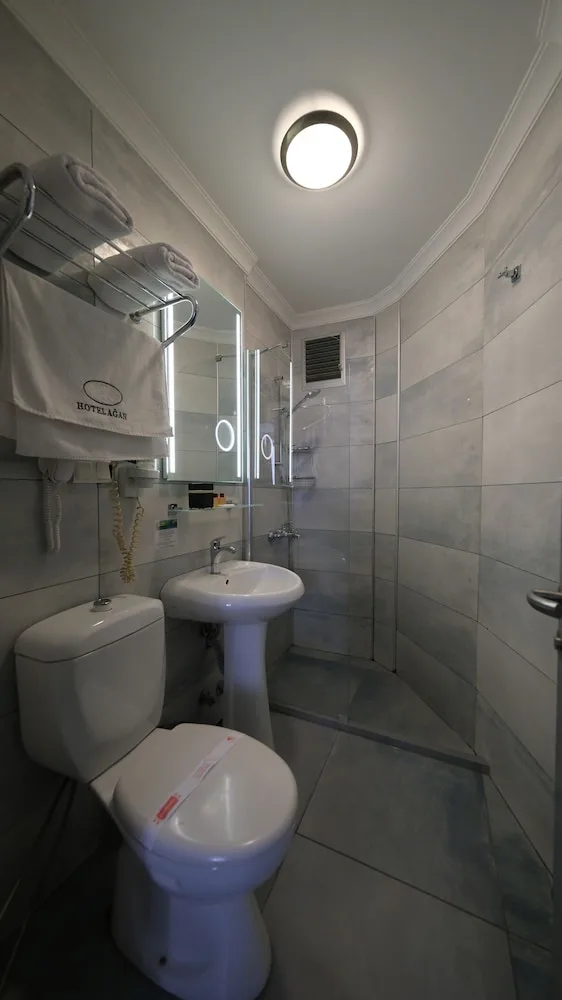 غرفة بسرير كوين، Hotel Agan 6/6