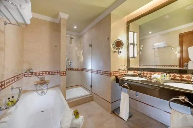 جناح جونيور بسرير كينج، Intercontinental Madrid 7/7