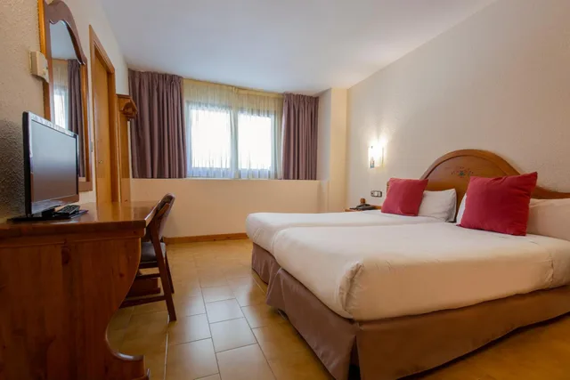 غرفة رباعية بسرير فردي، Hotel Sant Gothard 4/10