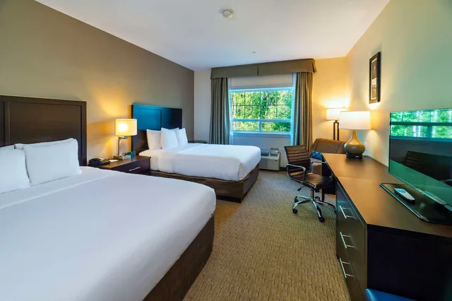 Room, 2 Queen Beds, Comfort Inn & Suites Terrace 1/4