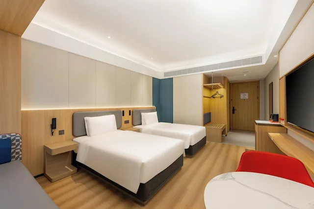 غرفة قياسية بسريرين منفصلين، Holiday Inn Express Nanjing Xi'anmen 2/4