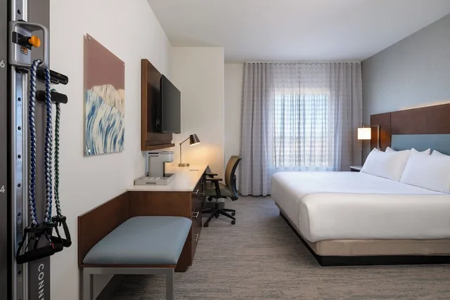 غرفة بريميوم بسرير كينج لذوي الإعاقة، EVEN Hotel Bozeman Yellowstone Intl Arpt, an IHG Hotel 2/6