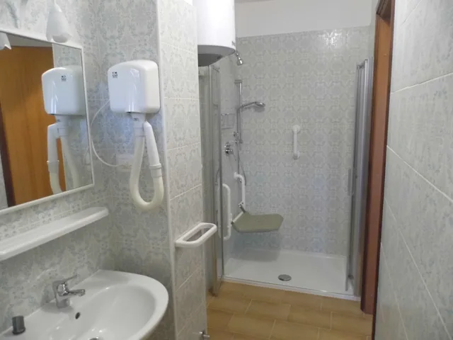 Apartment, Queen Bed, 2 Sofa, Garden Area, Accessible، Le Nereidi Hotel Residence & Conference 3/3