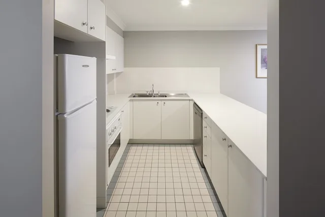 شقة ديلوكس بسرير كوين وسريرين منفصلين بغرفتي نوم، Pinnacle Apartments 3/4