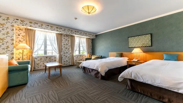 Season, Twin Beds، Sakuragaike Kuagarden 1/1