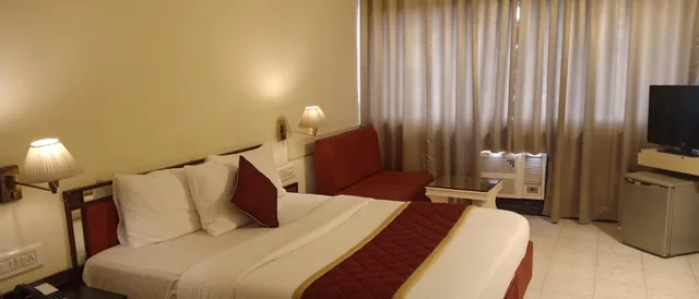 غرفة تنفيذية بسرير مزدوج، Hotel Poonja International 1/1