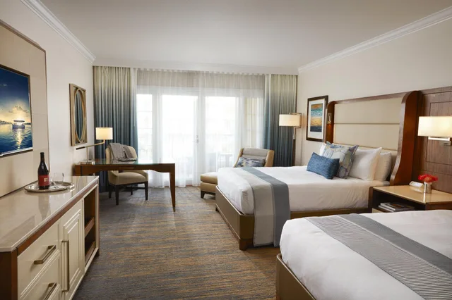 Newport, 2 Queen Beds، Balboa Bay Resort 1/1