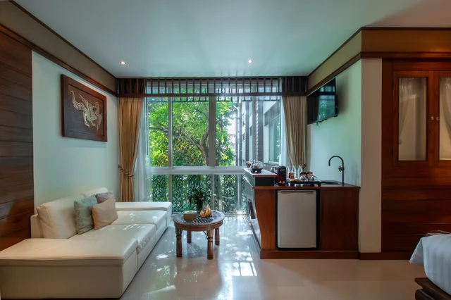 جناح جونيور، Kodchasri Thani Hotel Chiangmai 7/10