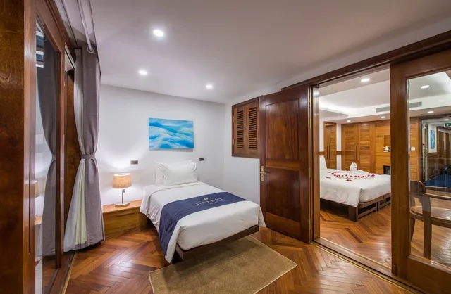 جناح عائلي بسرير كينج وسرير فردي بإطلالة على المدينة بشرفة بغرفتي نوم، Haibay Hotel 8/10