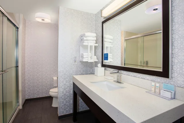 غرفة بسرير كينج، Hampton Inn And Suites Columbia Southeast Ft Jackson 4/4