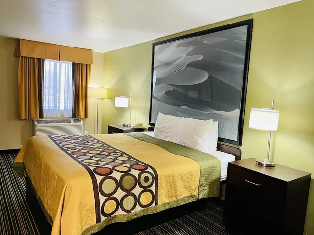 غرفة بسرير كينج لذوي الإعاقة، Super 8 by Wyndham Casa Grande 2/10