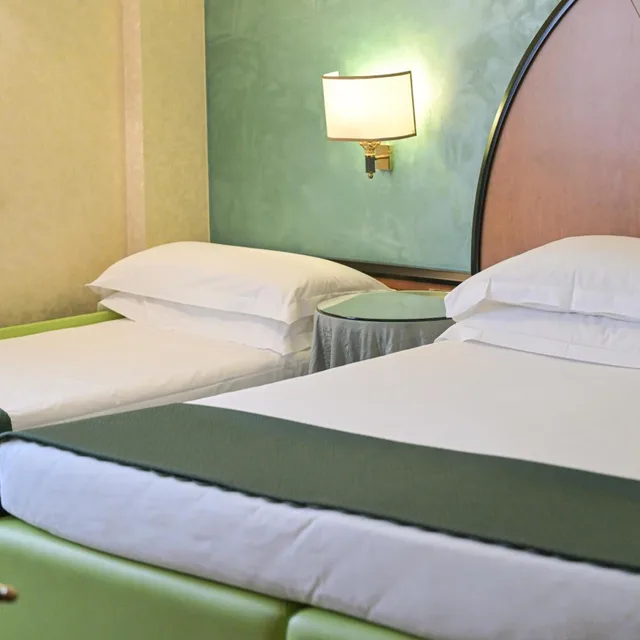 غرفة ثلاثية، Hotel Principe 6/9
