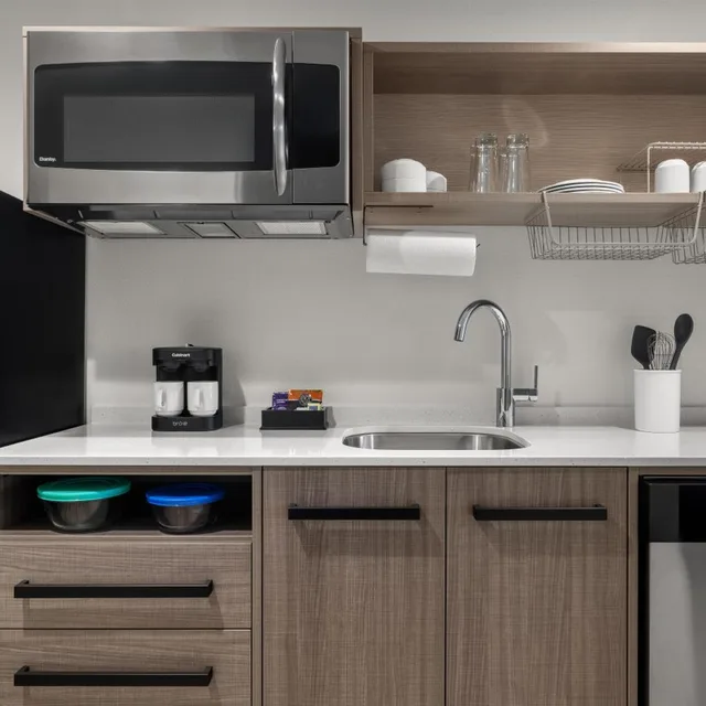 جناح استوديو بسريرين كوين مع أريكة لذوي الإعاقة، Home2 Suites by Hilton Muncie 3/3