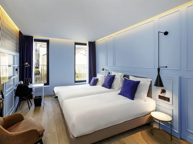غرفة كلاسيكية بسرير مزدوج بإطلالة على الحديقة، Mercure Porto Centro Aliados 3/6