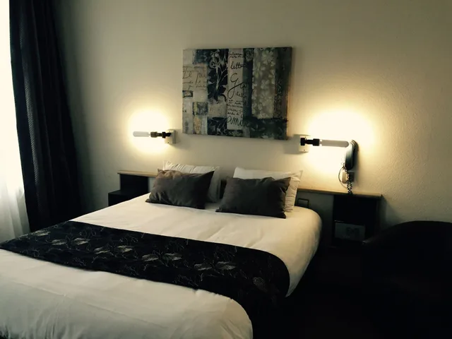 غرفة كومفورت بسرير مزدوج، Hotel the Originals Du Moulin Niort 1/3