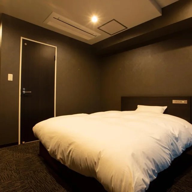 غرفة بسرير مزدوج بحمام خاص، Hotel Parman 1/7