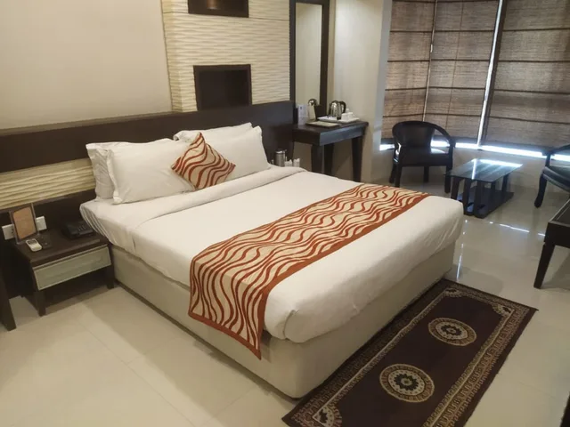 غرفة ديلوكس بسرير مزدوج، Hotel Shree Narayana 3/4