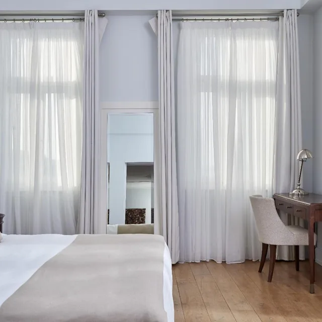 جناح ملكي، Poseidonion Grand Hotel 1/4