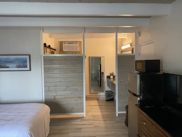 Standard, 2 Double Beds, Gulf Coast Inn 3/10