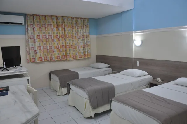 غرفة قياسية ثلاثية بثلاثة أسرّة، Hotel Grande Rio 1/2