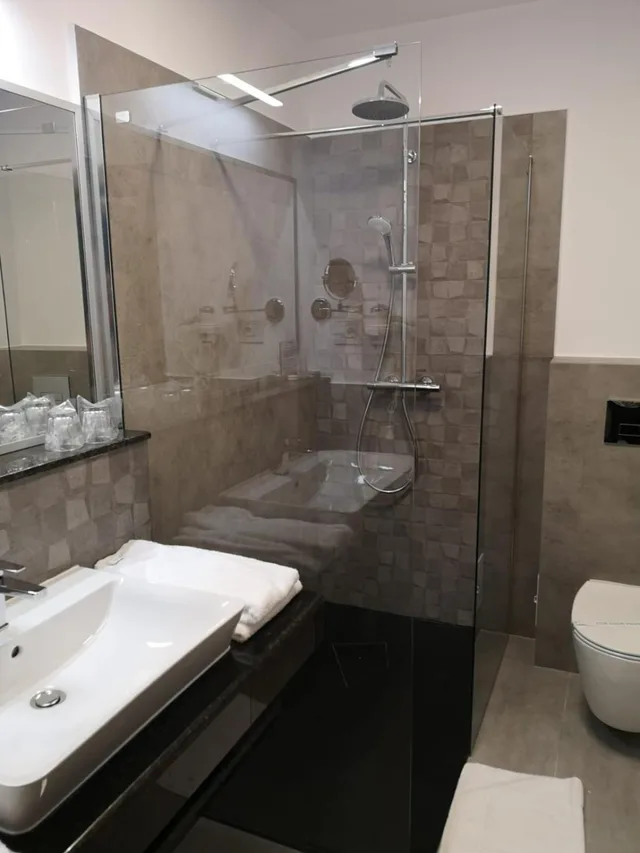 جناح بإطلالة على الجبل، HOTEL WOLF 4/7