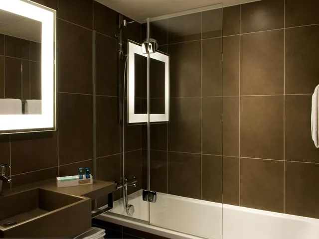 Superior, Twin Beds, City View, Novotel Guwahati GS Road 7/10