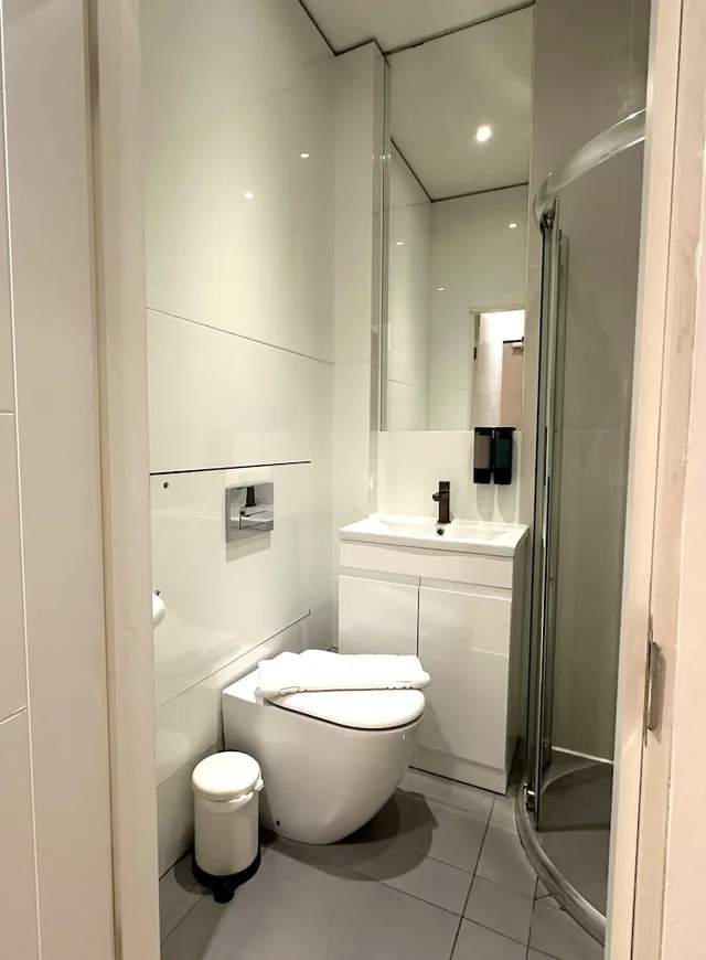 جناح بسرير مزدوج بحمام خاص، Room Home Stay 8/10