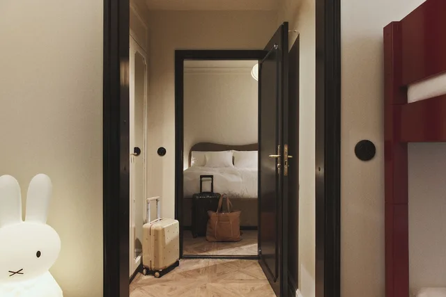 غرفة عائلية بسرير كوين وسرير بطابقين، Hotel Bella Grande 4/6