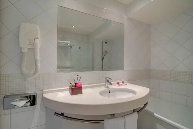 غرفة سوبيريور بسرير مزدوج، Hotel Caumartin Opera Astotel 6/6