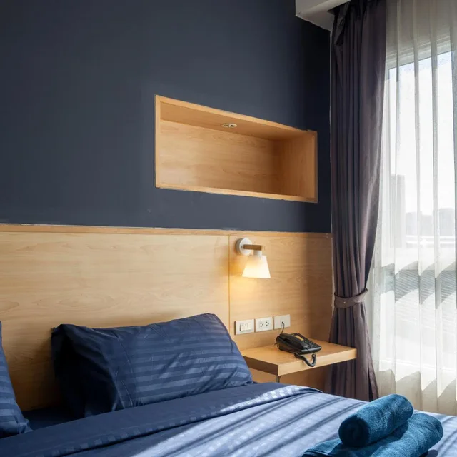 Economy, Double Bed, Solo Express Sukhumvit 81 3/5