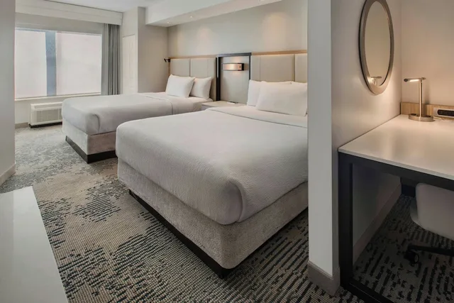 Suite, 2 Queen Beds, Trundle Bed, Springhill Suites Pittsburgh Mills 10/10