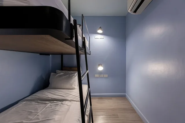 Twin Beds, No Window، Simply Sleep Hostel 3/7