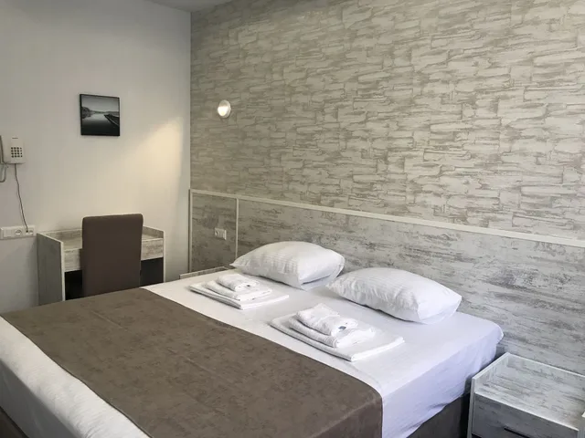 غرفة قياسية بسرير كينج بغرفة نوم واحدة، Hobby Hotel 3/4