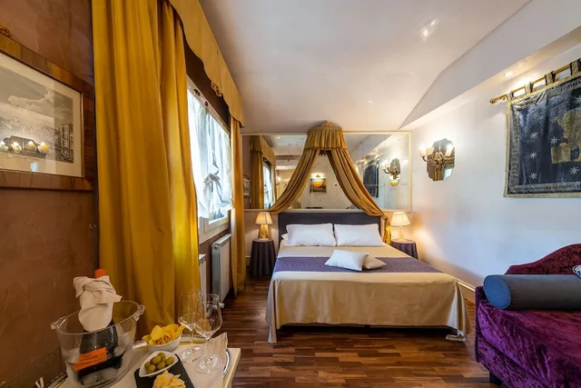 غرفة سوبيريور بسرير كوين، Palazzo Odoni 5/6