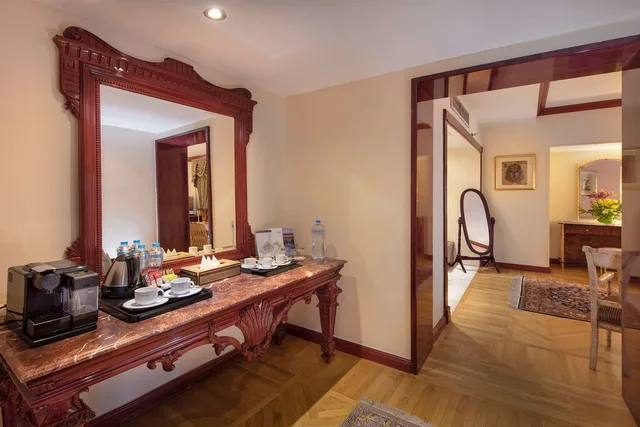 جناح ملكي بإطلالة على النهر، Sonesta St George Hotel 1/1