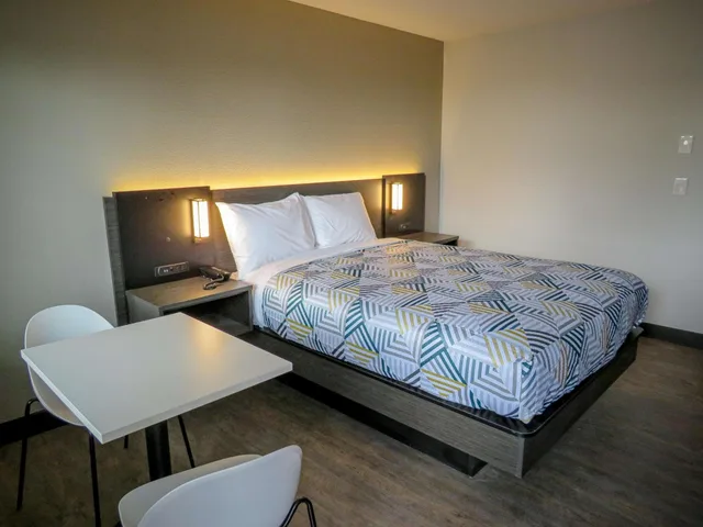غرفة بسرير كوين لغير المدخنين، Motel6 Tigard, OR - Portland Southwest 1/6