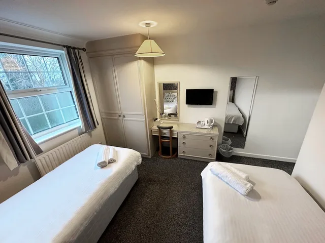 غرفة كلاسيكية بسريرين منفصلين، Pine Lodge Hotel & Restaurant Mansfield 1/4