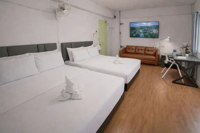 غرفة عائلية بسريرين كوين، TUB MANSION 4/8