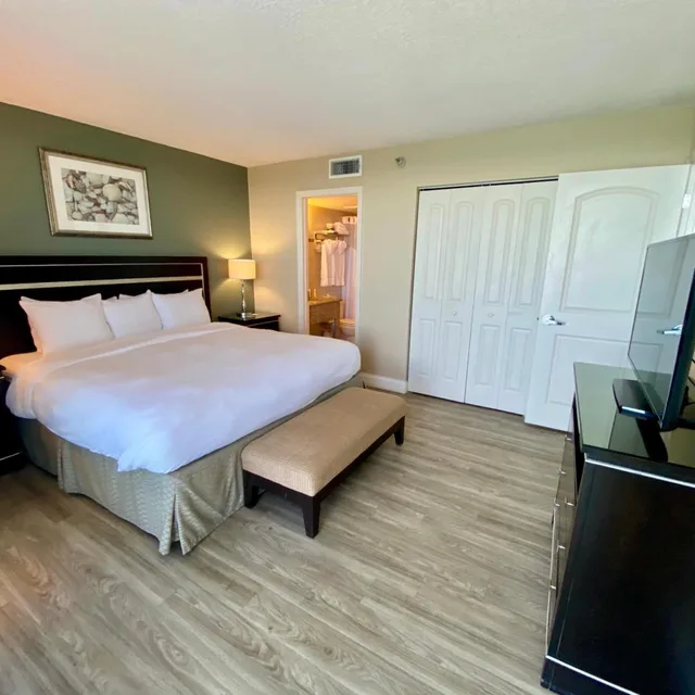 Premium, Suite, King Bed, Ocean Front, Sofa, High Floor، Radisson Suite Hotel Oceanfront 1/7
