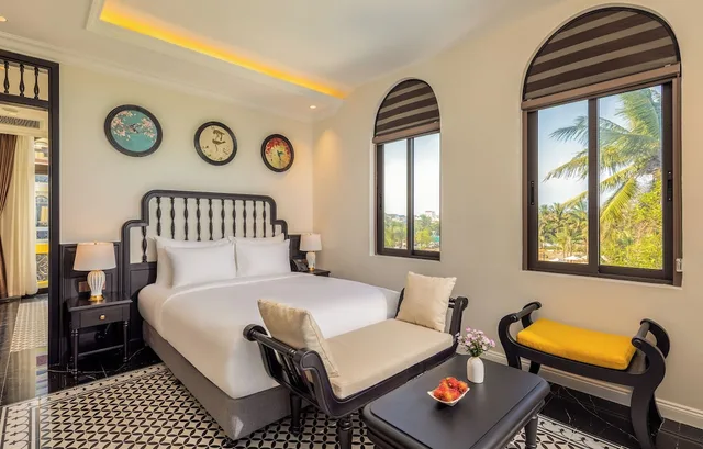 غرفة سيغنتشر بسرير كينج بإطلالة على النهر بشرفة، Nesta Hoi An Resort and Spa 8/10