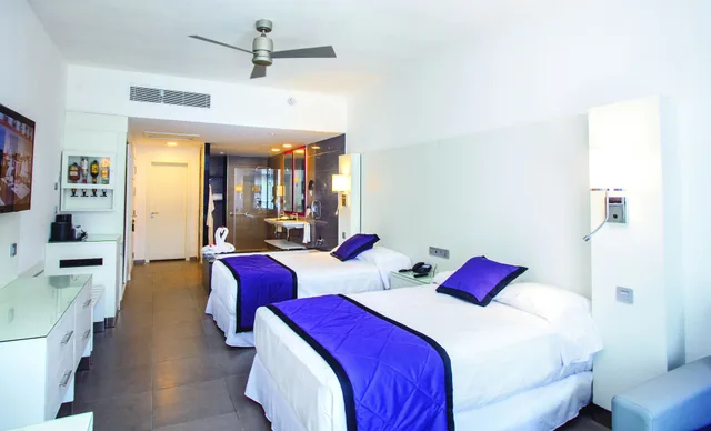 جناح إليت كلوب جونيور ديلوكس بسرير كينج، Hotel RIU Palace Macao - Adults Only - All Inclusive Elite Club 2/7