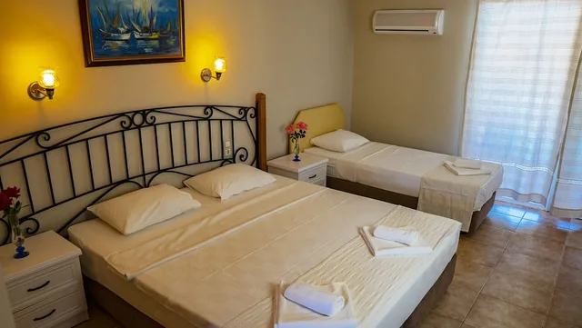 غرفة قياسية بإطلالة على الحديقة بشرفة، Alados Otel 3/6