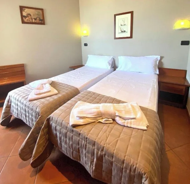 Room, Double Bed, Side Sea View, Balcony، AUDI 1/4