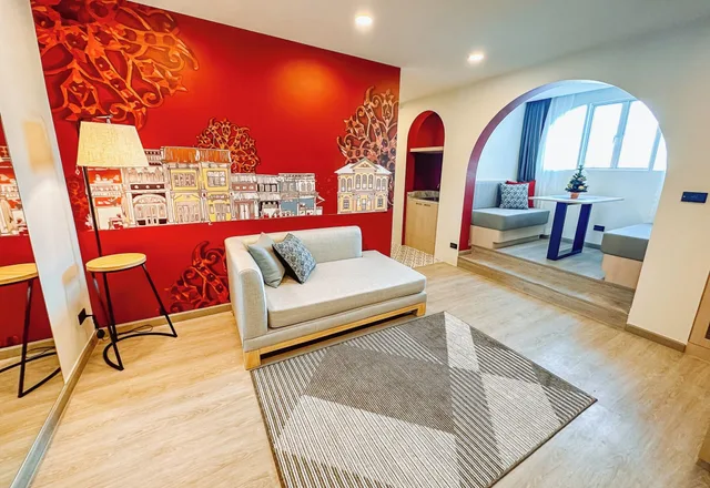 Deluxe Room [28 Sqm] King، Hotel Midtown Ratsada 7/7