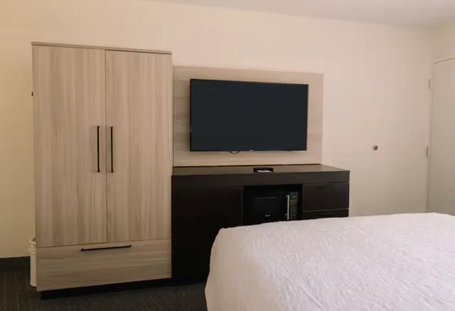 Room, Double Bed, Accessible, Hampton Inn Gatlinburg 1/2