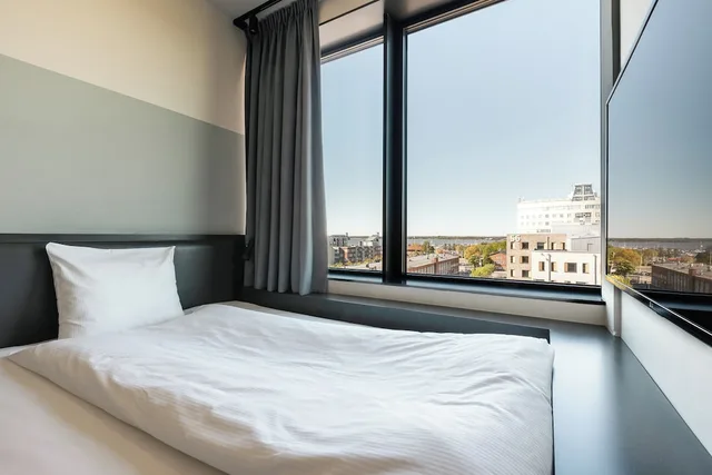 Compact, Double Bed، Comfort Hotel Vasteras 3/7