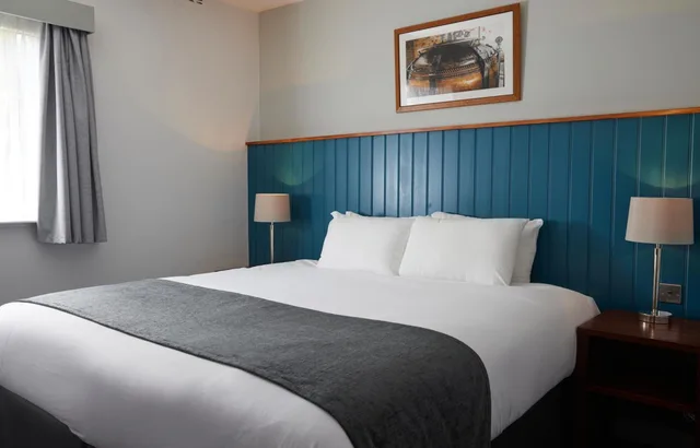غرفة بسرير مزدوج، Longshoot Hotel by Good Night Inns 1/2