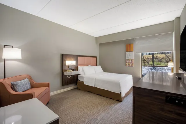 غرفة قياسية بسرير كينج، Hampton Inn Philadelphia/Willow Grove 5/10